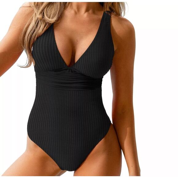 NWT Women's Cupshe Black Ribbed & Ruched One Piece Swimsuit - Picture 1 of 5